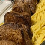 Macarrão com mignon grelhado