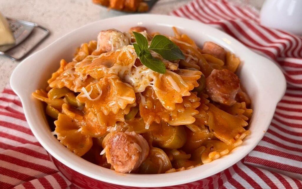 Macarrão na panela de arroz