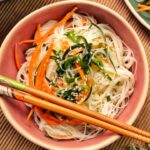 Salada de legumes com bifum