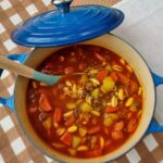 Sopa de carne moída com macarrão e legumes