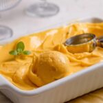 Sorvete de banana e manga no liquidificador