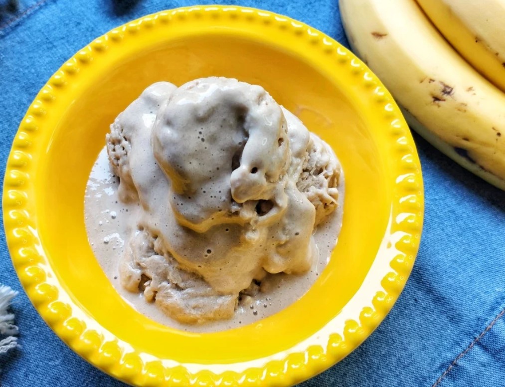 Sorvete de banana fácil