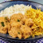 Strogonoff de frango com creme de ricota