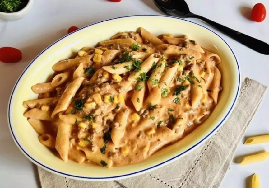 Macarrão de panela de pressão com carne moída
